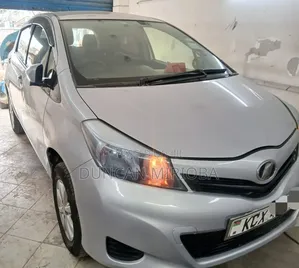 Toyota Vitz 2013 Blue