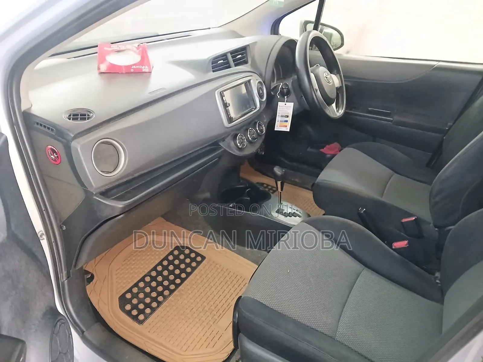 Toyota Vitz 2013 Blue