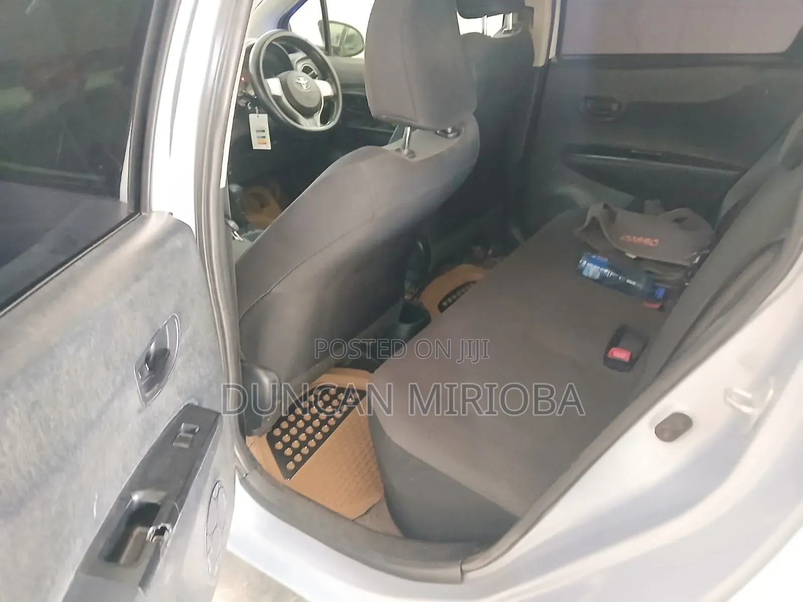 Toyota Vitz 2013 Blue