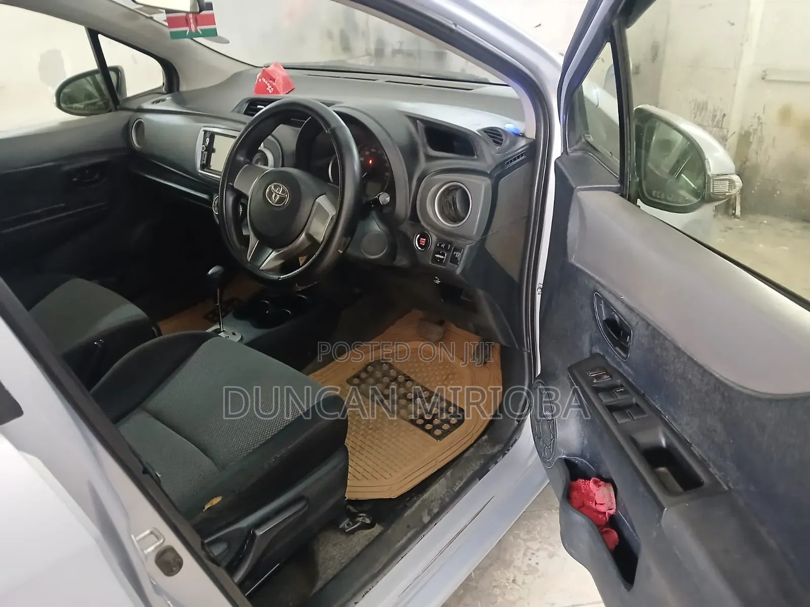Toyota Vitz 2013 Blue