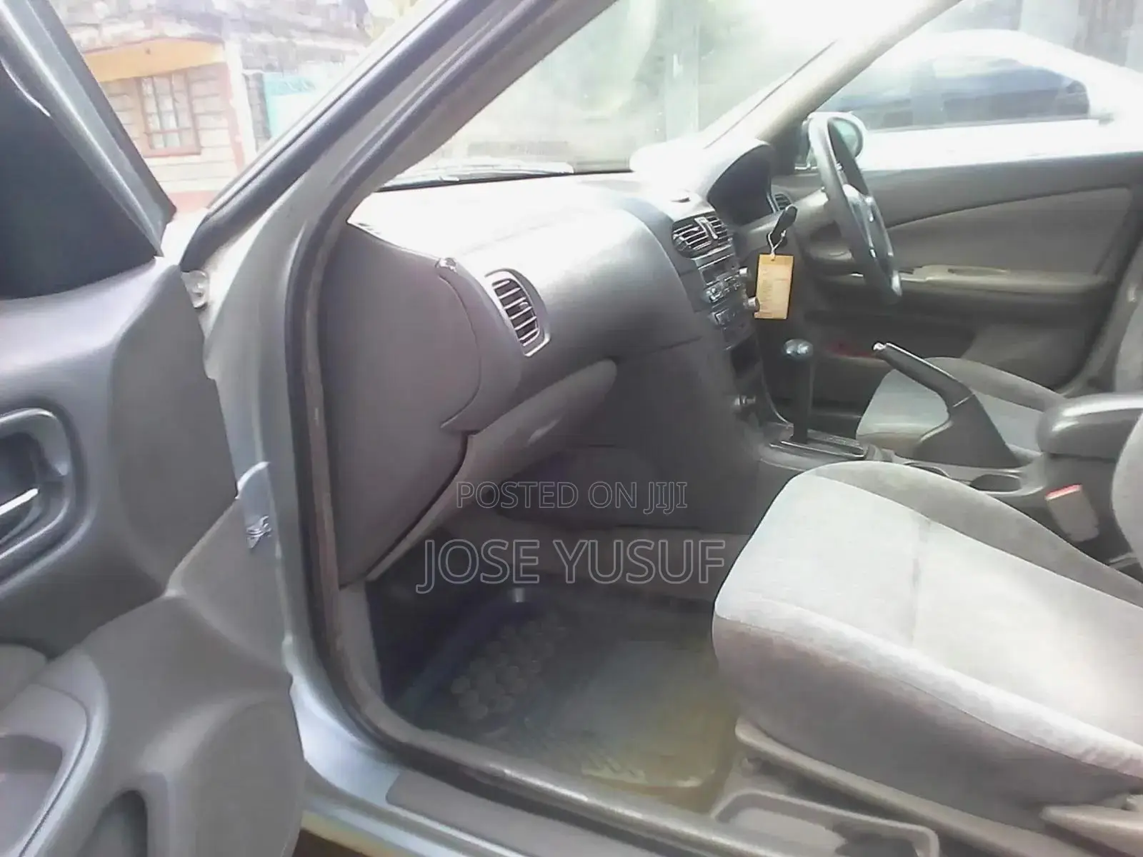 Nissan FB15 2000 Silver