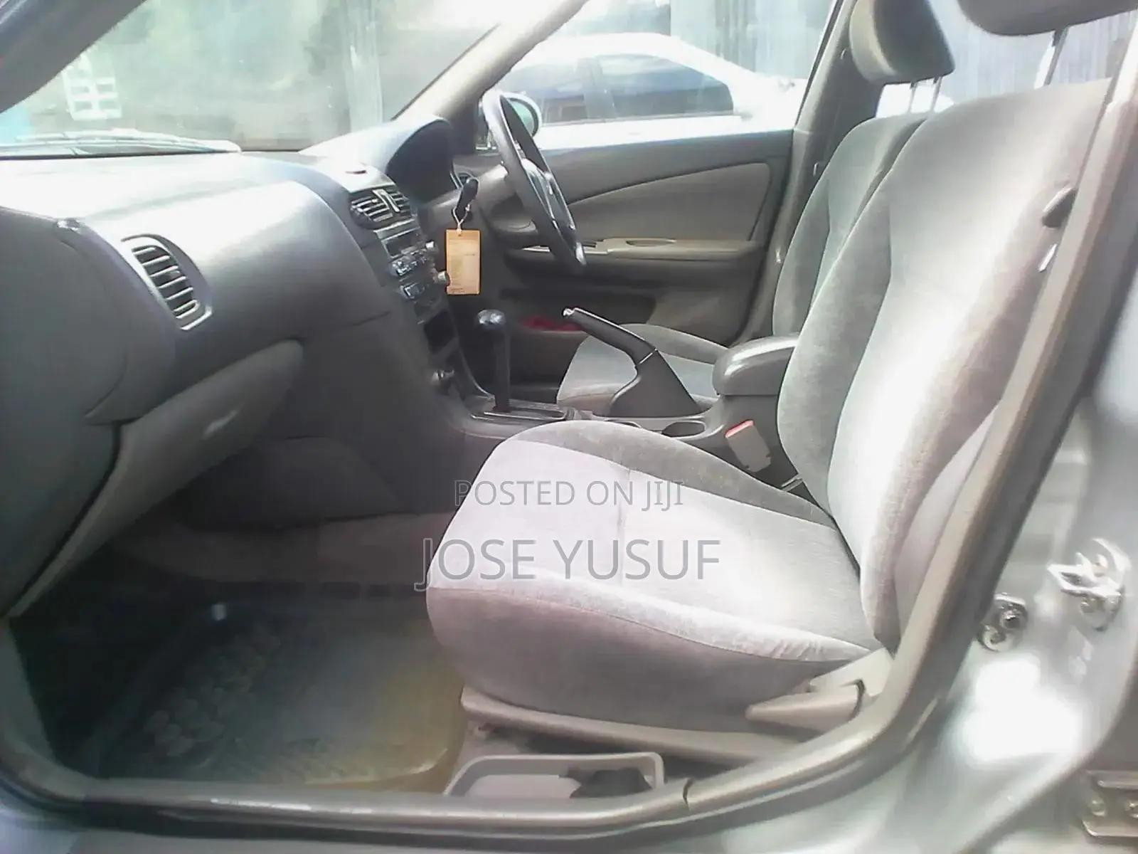 Nissan FB15 2000 Silver