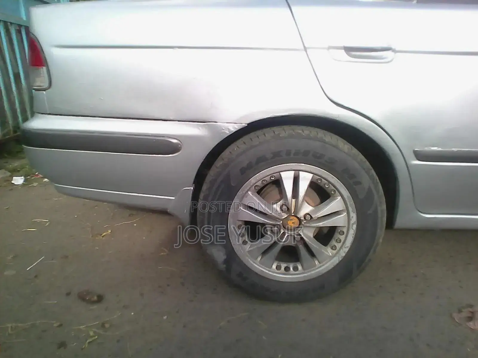 Nissan FB15 2000 Silver