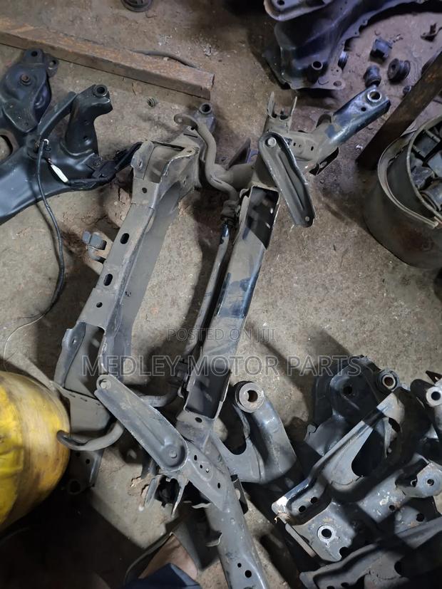 Toyota Rav4/Vanguard Rear Cradle (CrossMember)