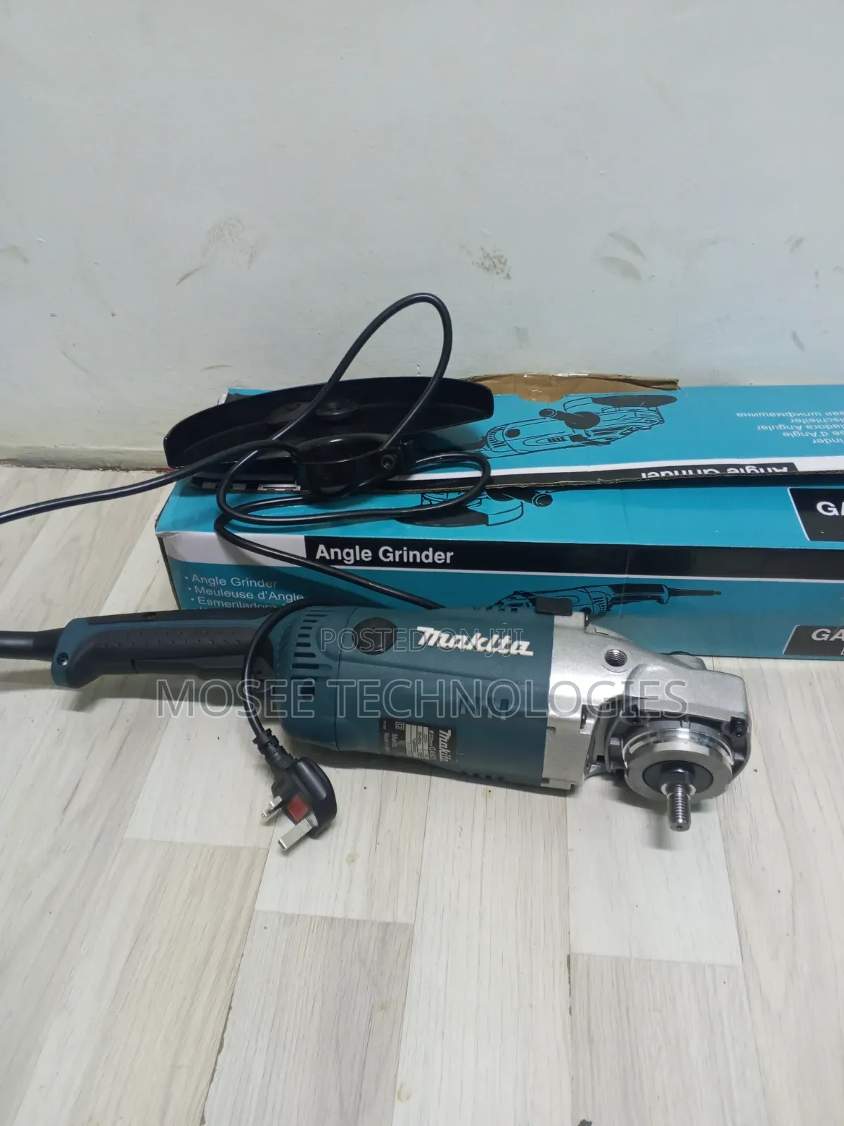 Makita Angle Grinder