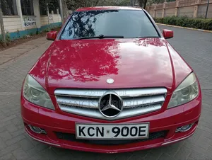 Mercedes-Benz C200 2010 Red