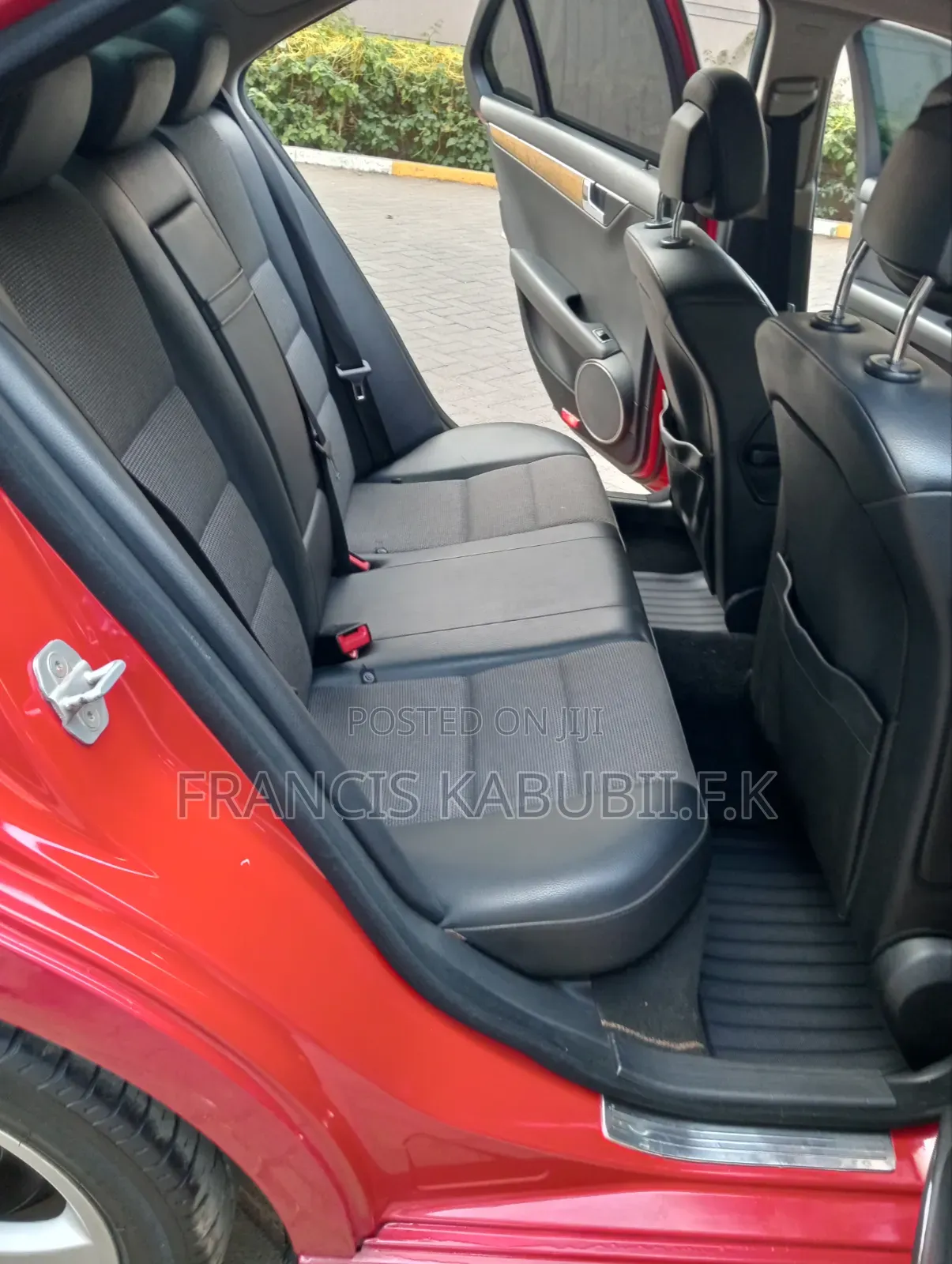 Mercedes-Benz C200 2010 Red