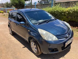 Nissan Note 2011 Blue