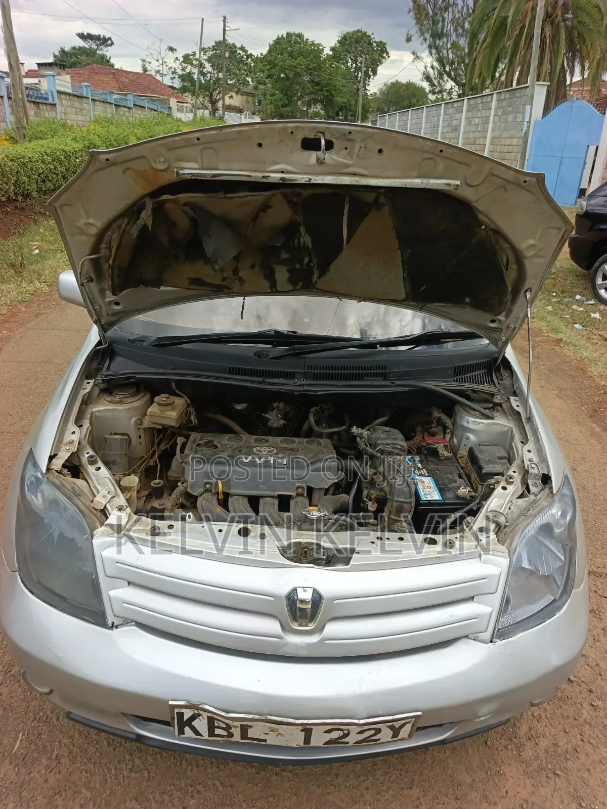 Toyota IST 2004 Silver