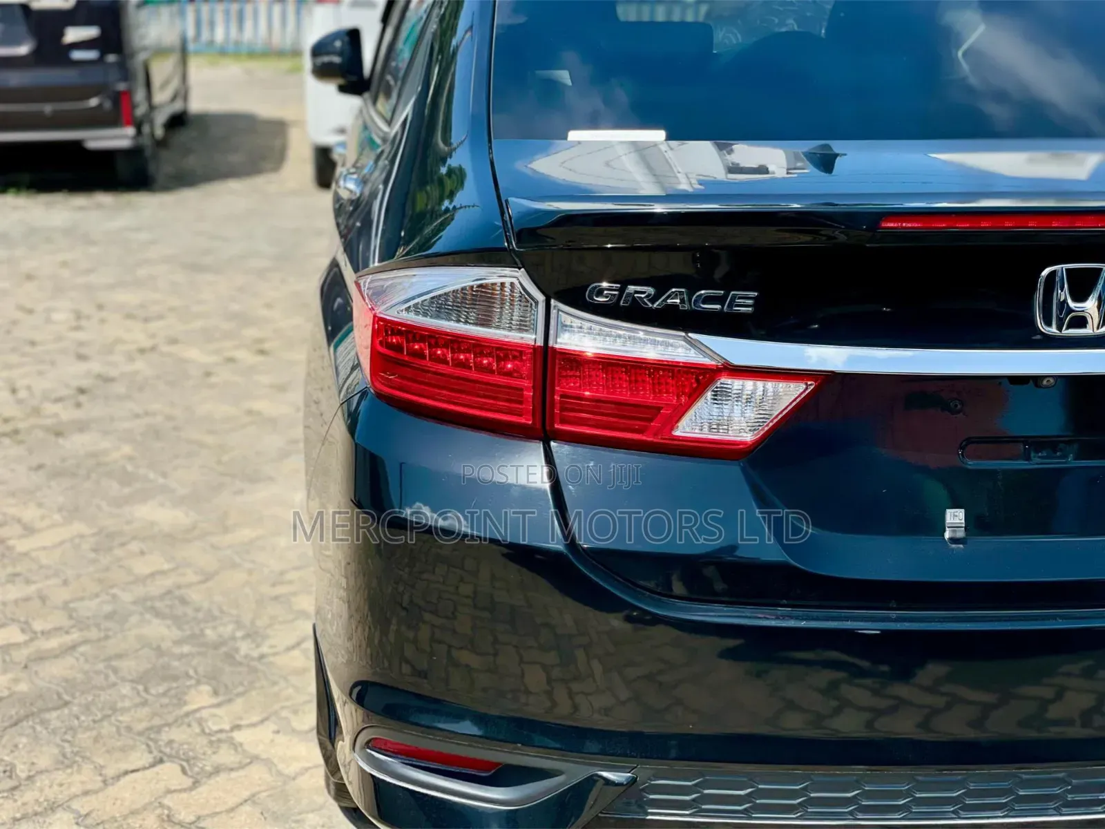 Honda Grace 2019 Blue
