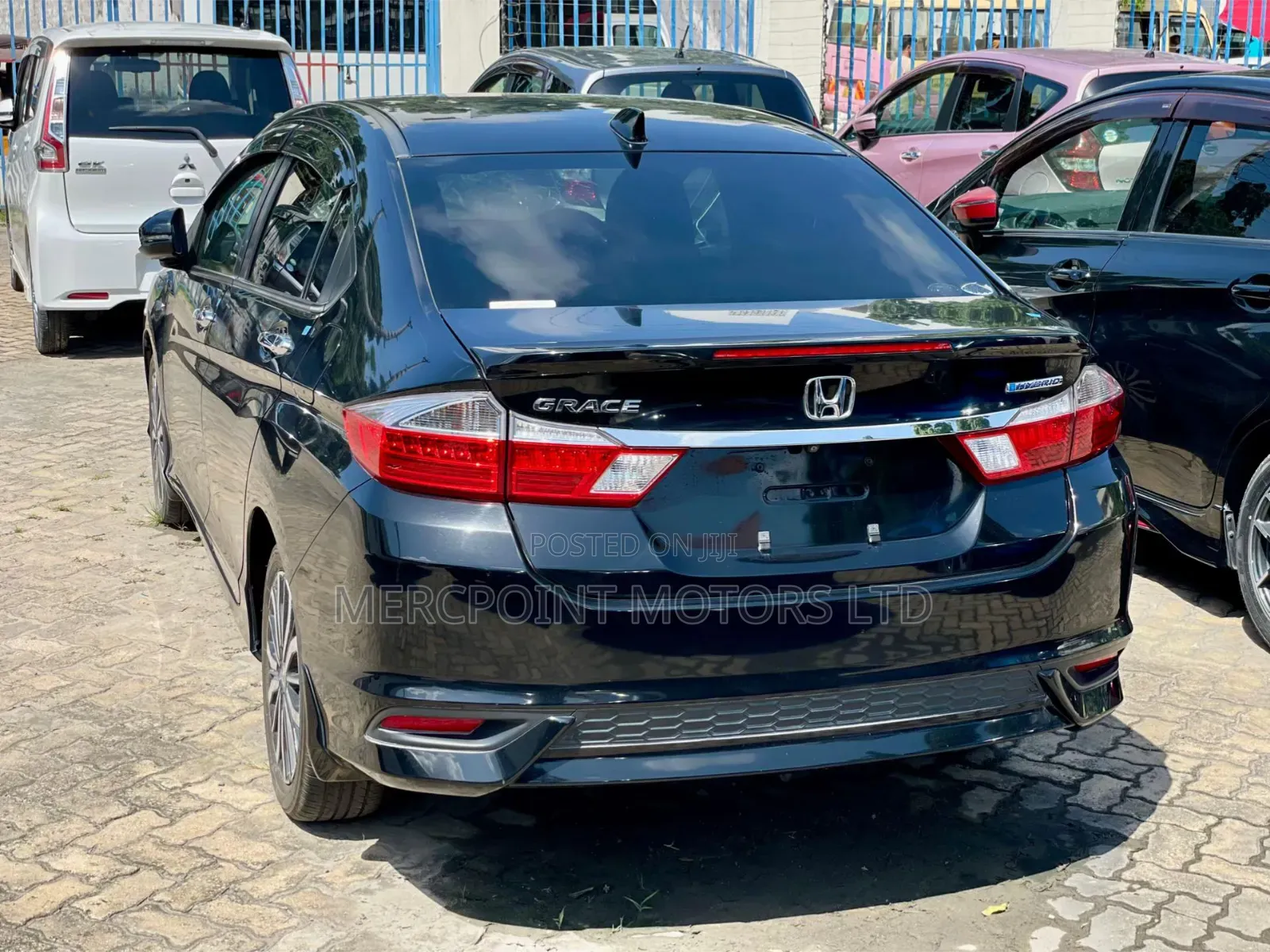 Honda Grace 2019 Blue