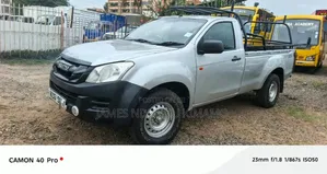 Isuzu D-MAX 2015 Silver