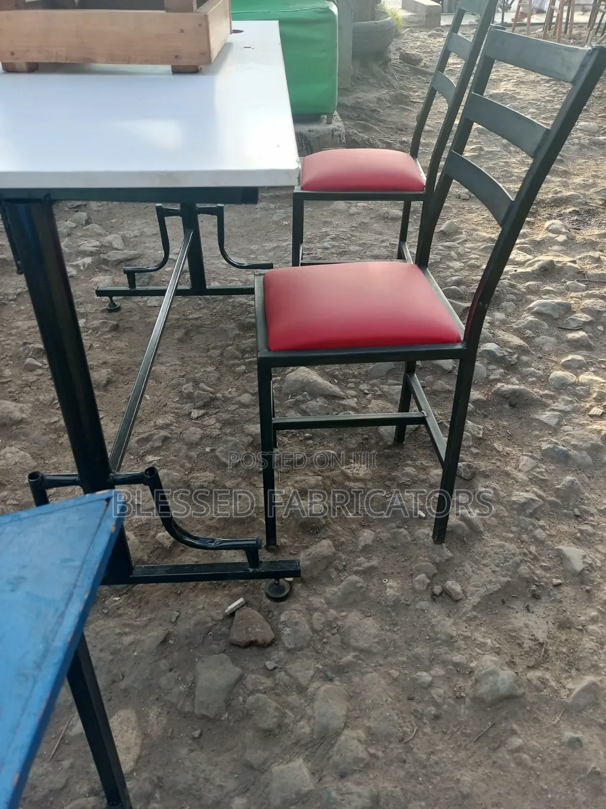 Square Flat Chair