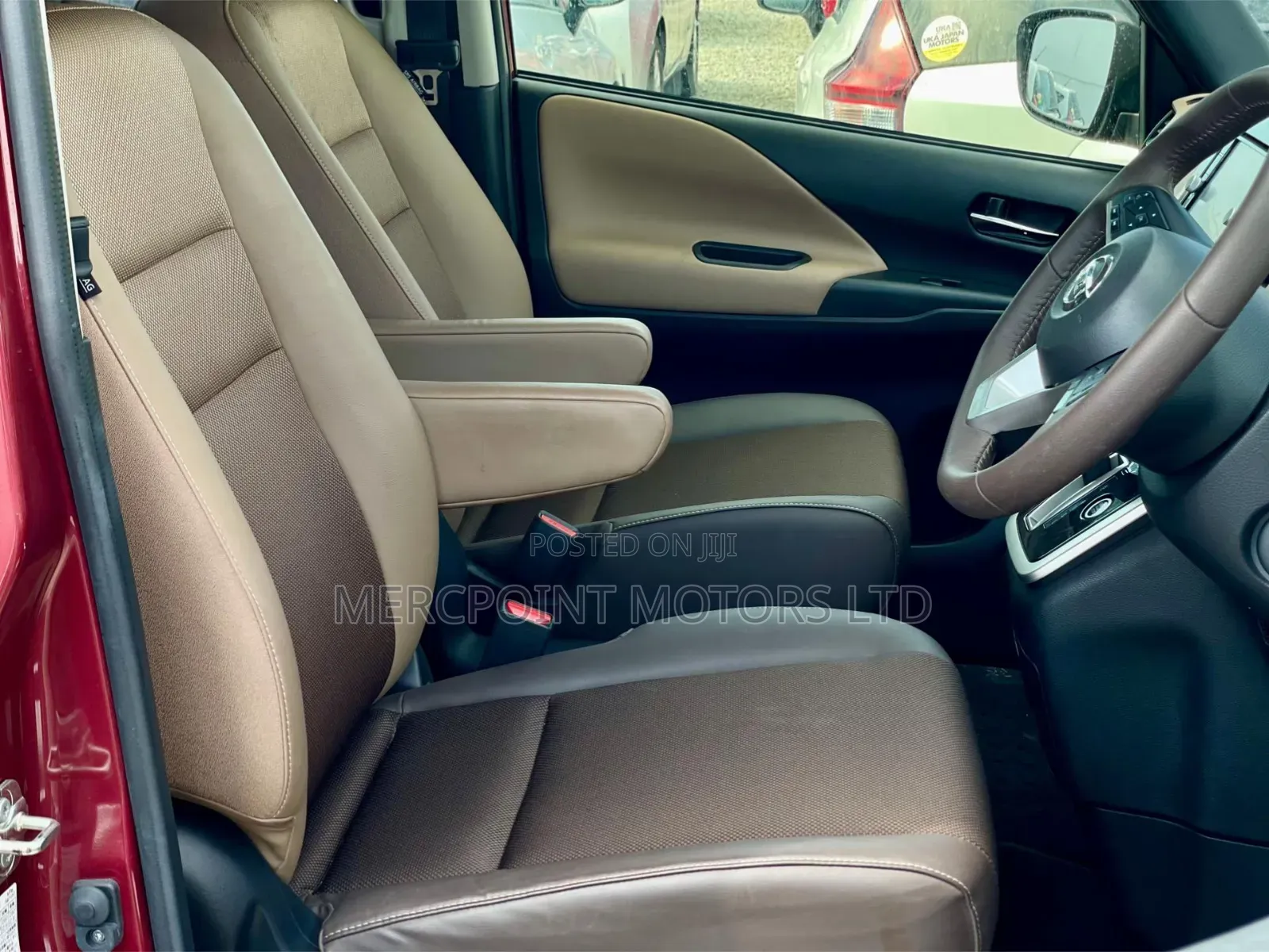 Nissan Serena 2019 Red