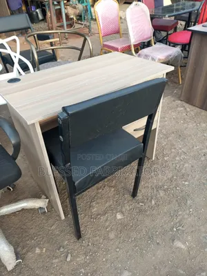 Table+office Chair