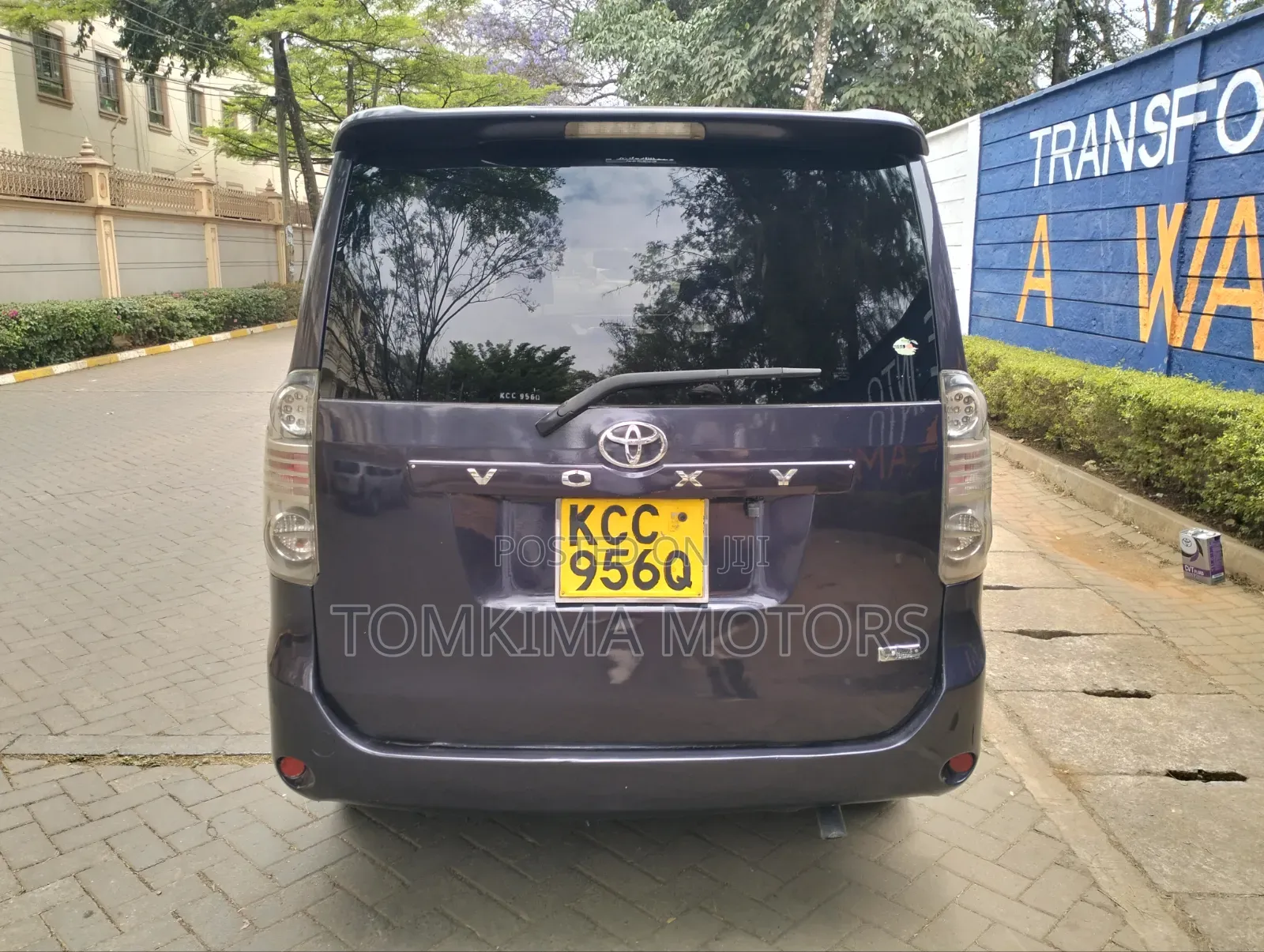 Toyota Noah 2009 Purple