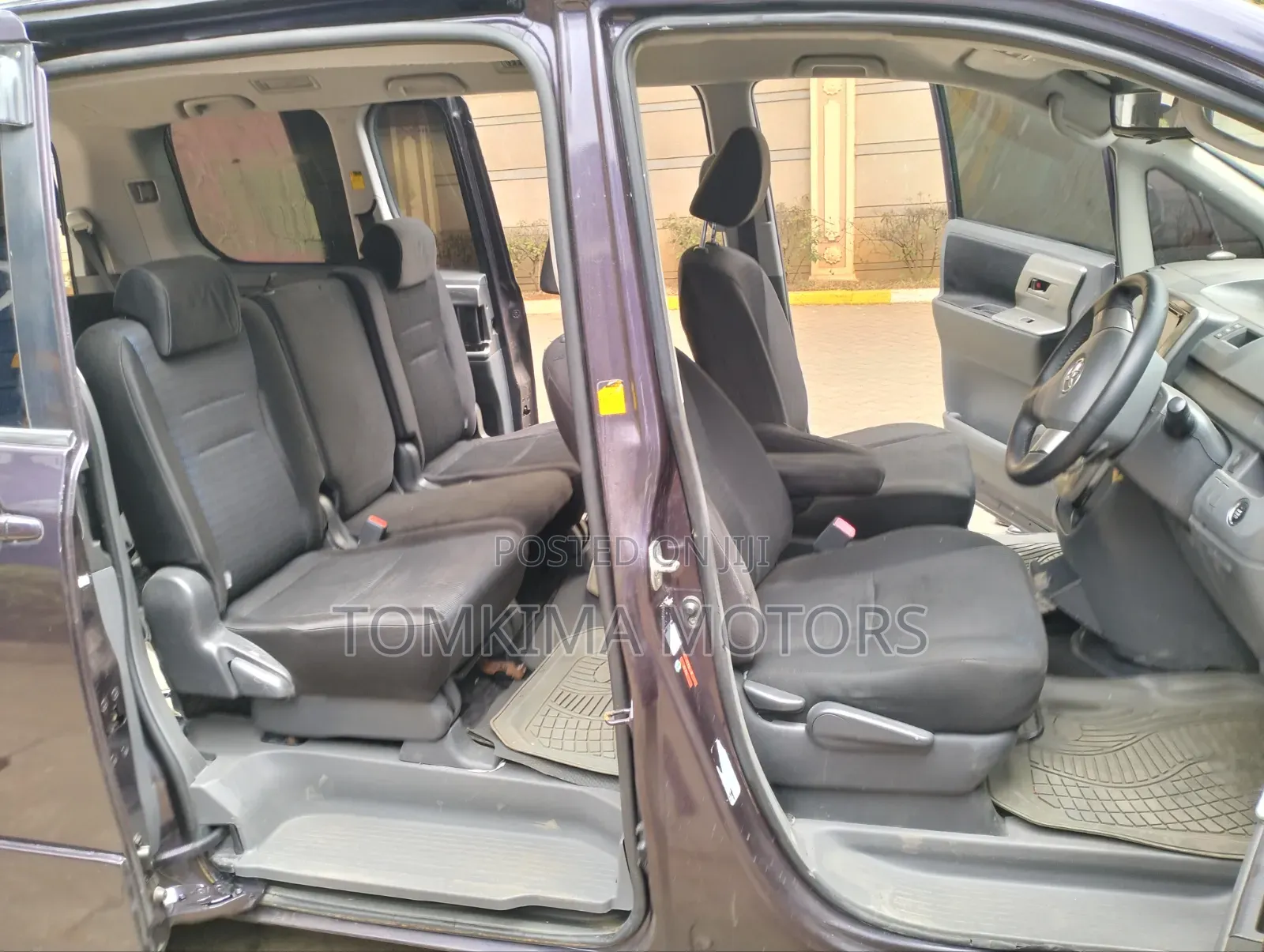 Toyota Noah 2009 Purple