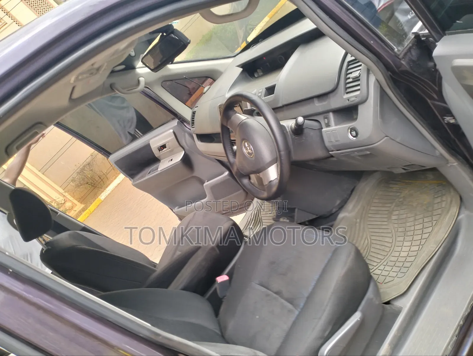 Toyota Noah 2009 Purple