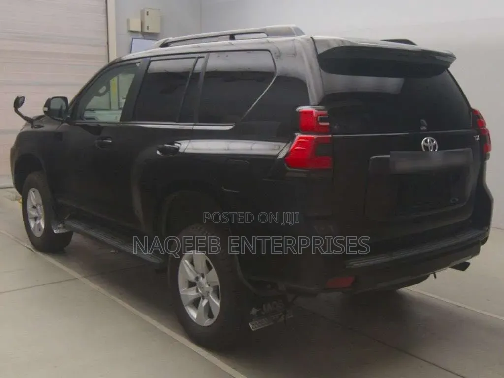 Toyota Land Cruiser Prado 2021 Black