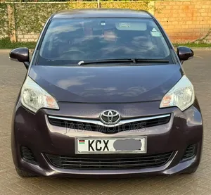 Toyota Ractis 2012 Brown