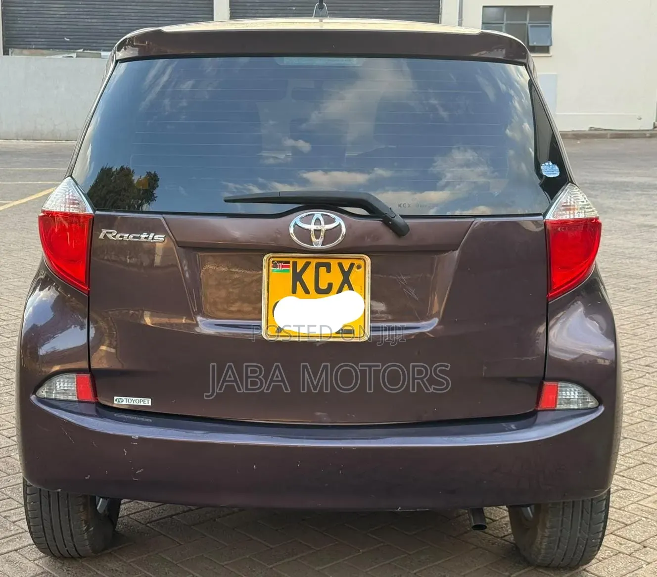 Toyota Ractis 2012 Brown