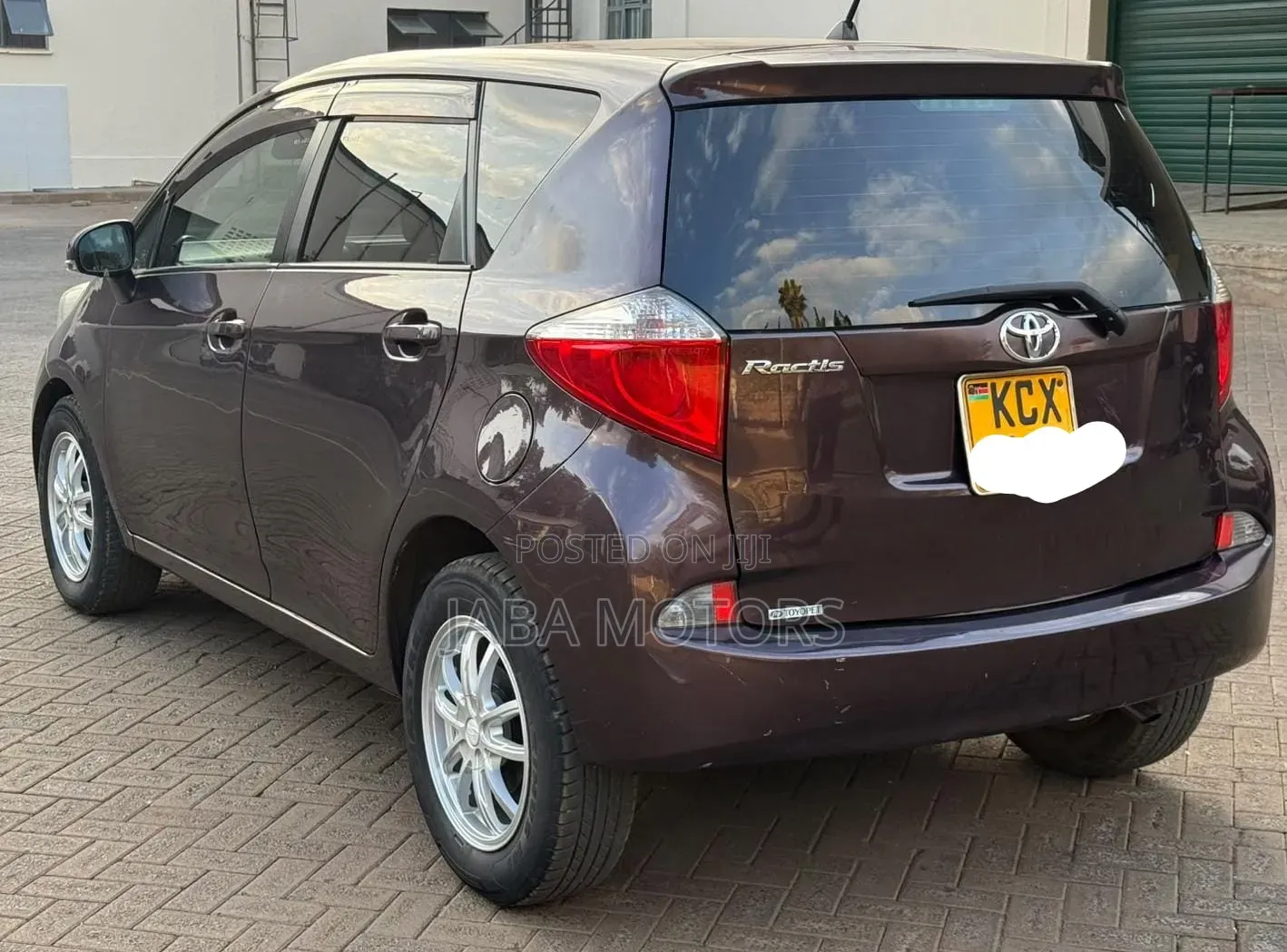 Toyota Ractis 2012 Brown
