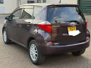 Toyota Ractis 2012 Brown