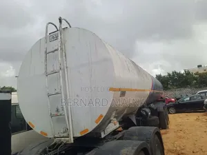 Trailer
Gooseneck