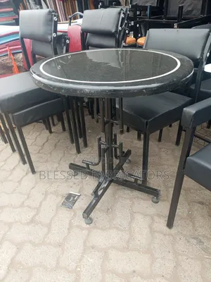 Hotel/Bar Table