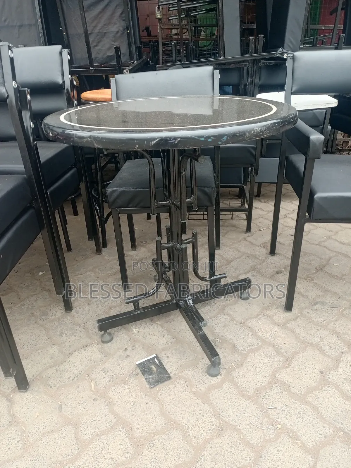 Hotel/Bar Table