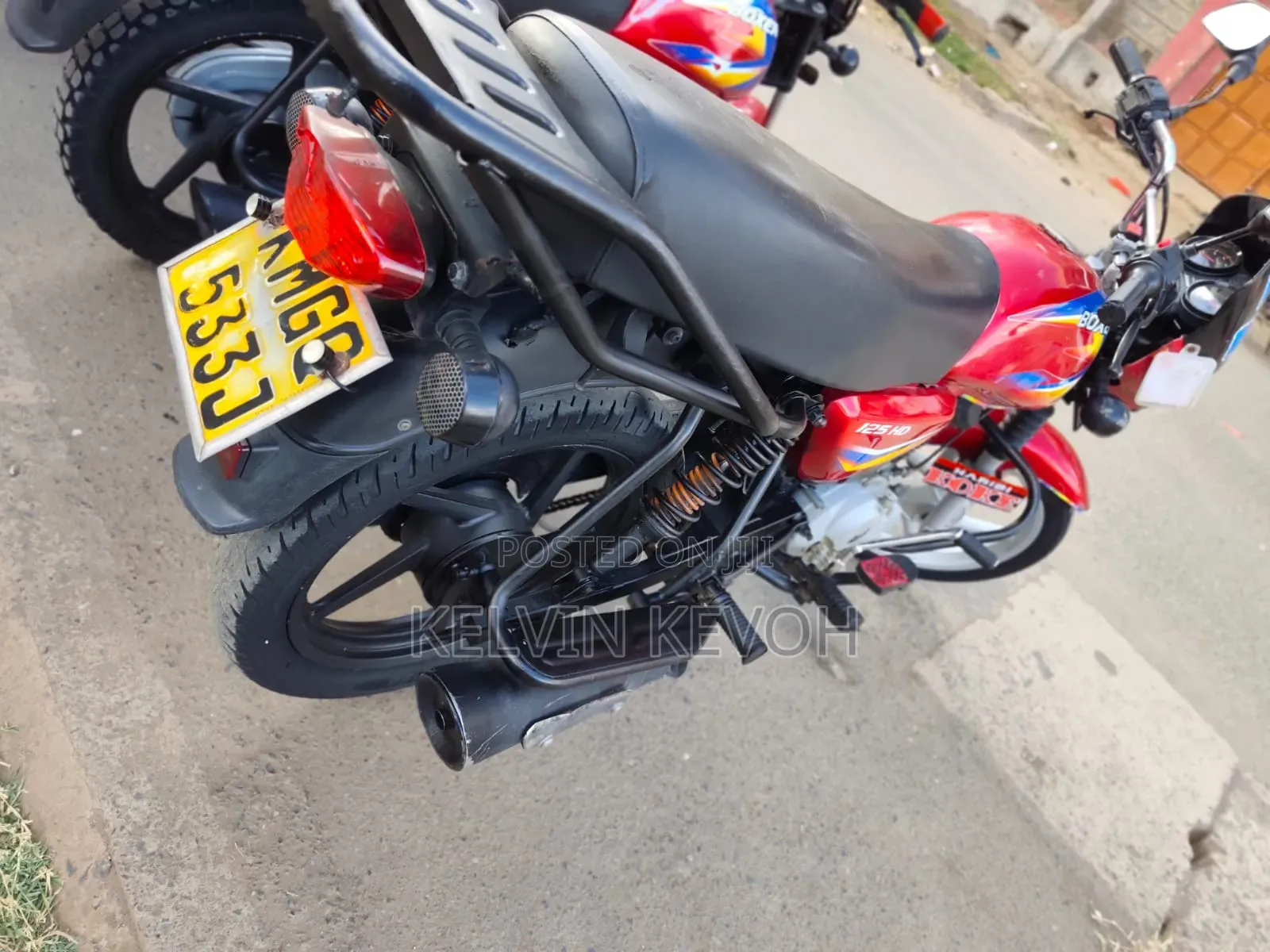 Bajaj Boxer 125 2024 Red