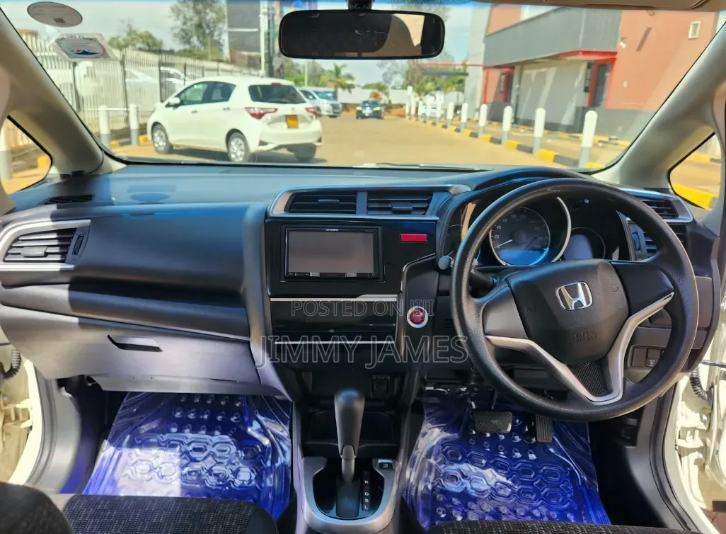 Honda Fit 2017 White