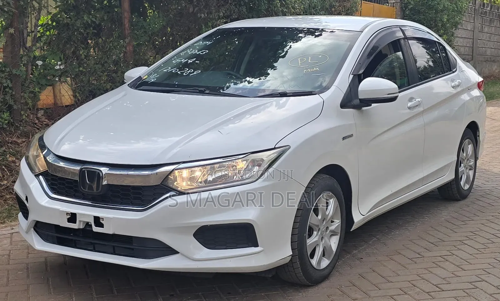 Honda Grace 2019 White