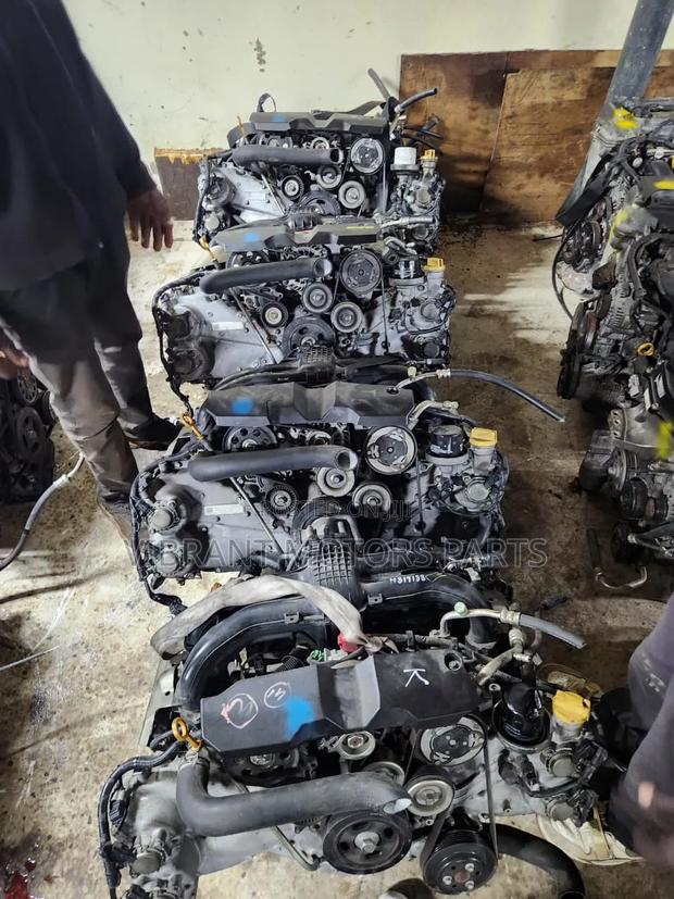 Subaru Fb 20 Complete engine.Ex Japan - main view