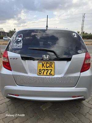 Honda Fit Automatic 2011 Silver