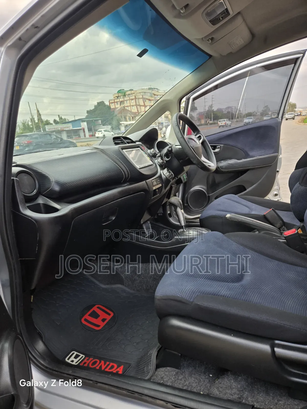 Honda Fit Automatic 2011 Silver