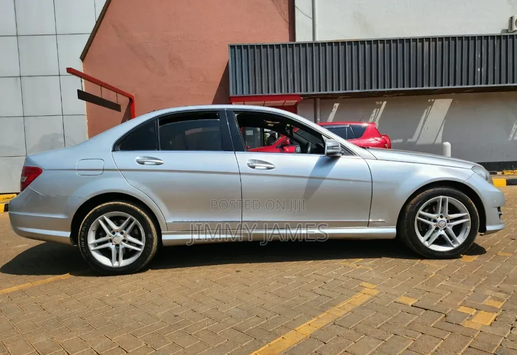 Mercedes-Benz C200 2014 Silver
