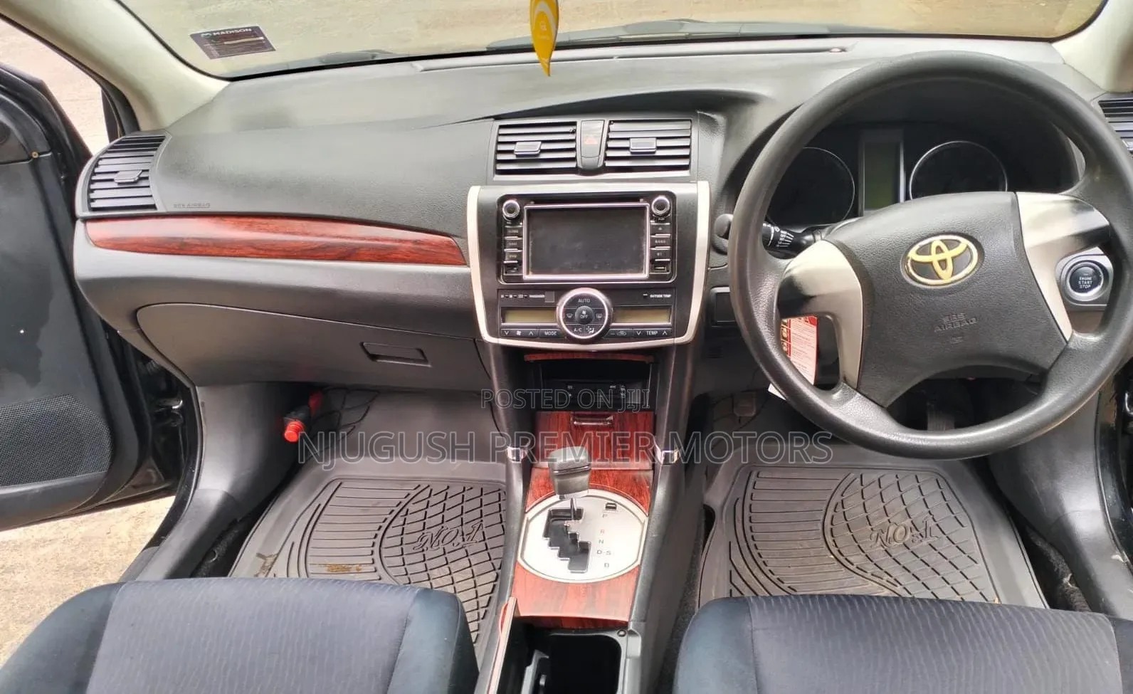 Toyota Premio 2011 Black