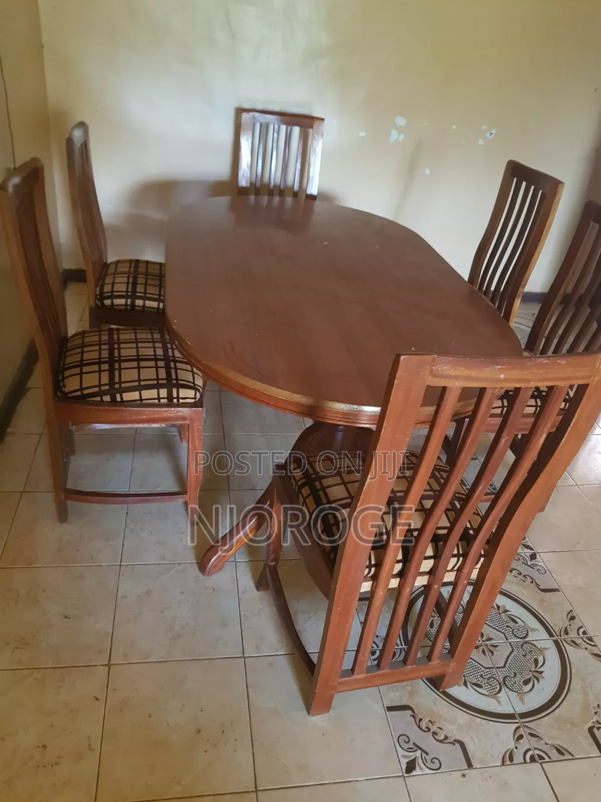 6 Seater Dining Table