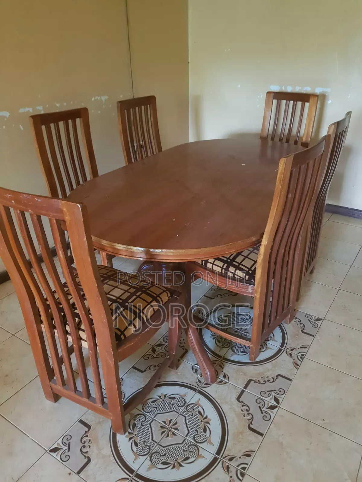 6 Seater Dining Table
