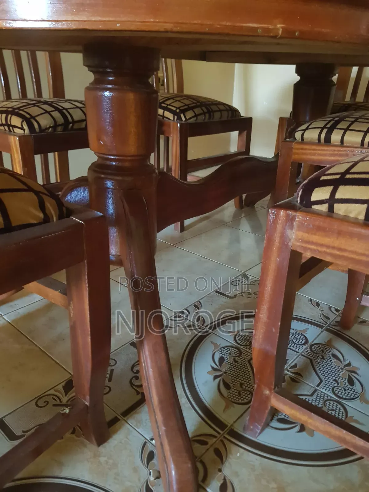6 Seater Dining Table