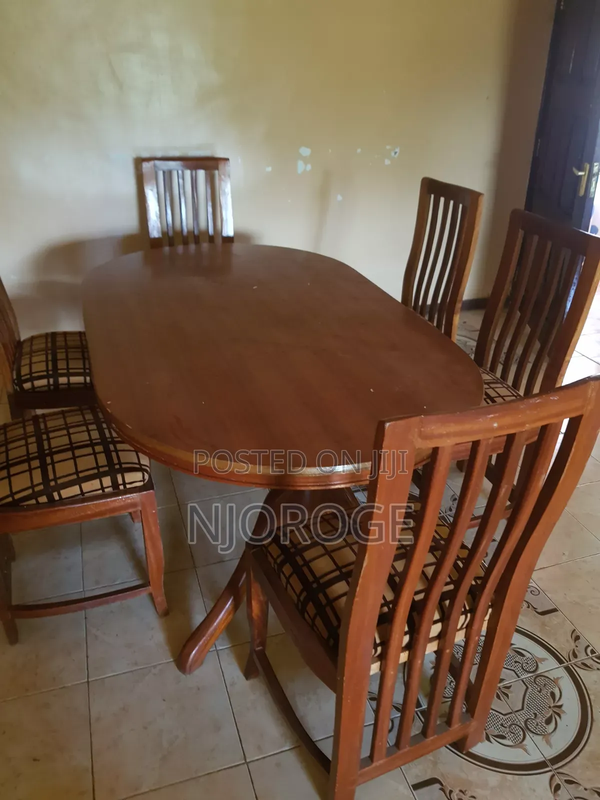 6 Seater Dining Table