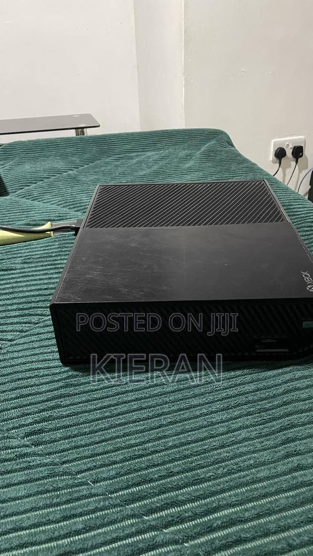 Xbox One Console - thumbnail 2