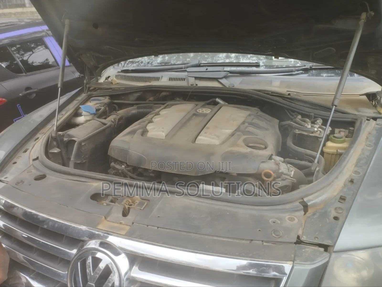 Volkswagen Touareg 2005 Gray