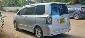 Toyota Voxy 2008 Silver
