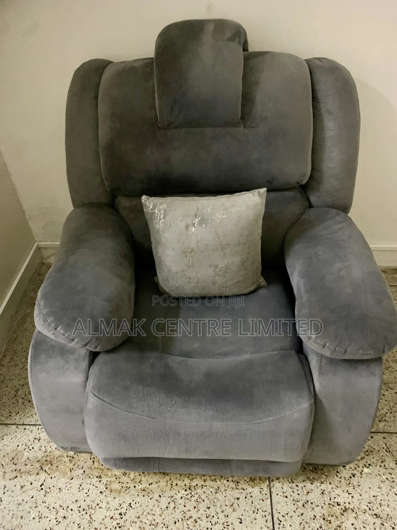 Luxury Elegant Sofa Set