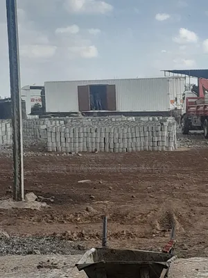 Trailers.open Top,closed body.skeleton or Flatbed.30 T.