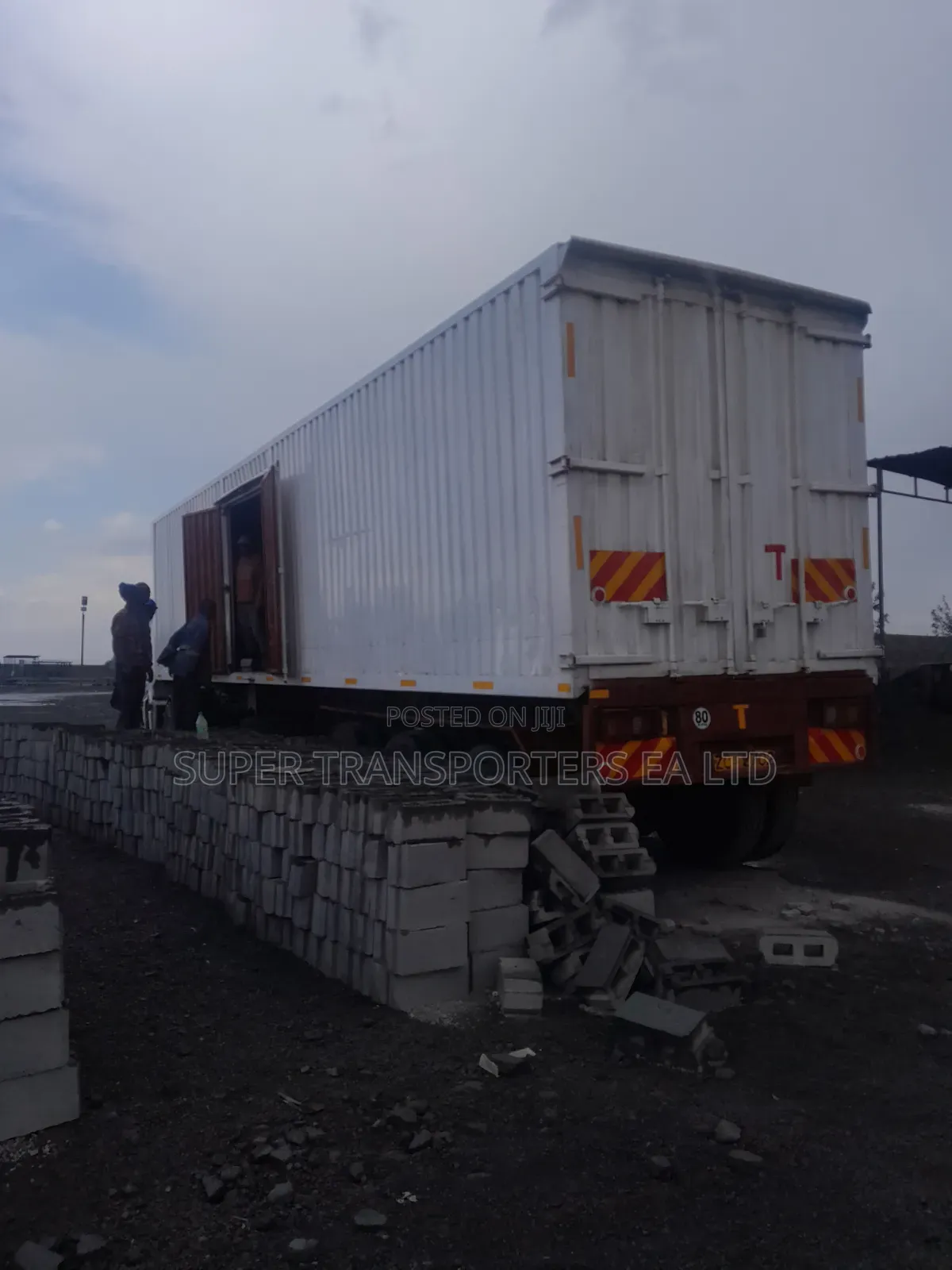 Trailers.open Top,closed body.skeleton or Flatbed.30 T.