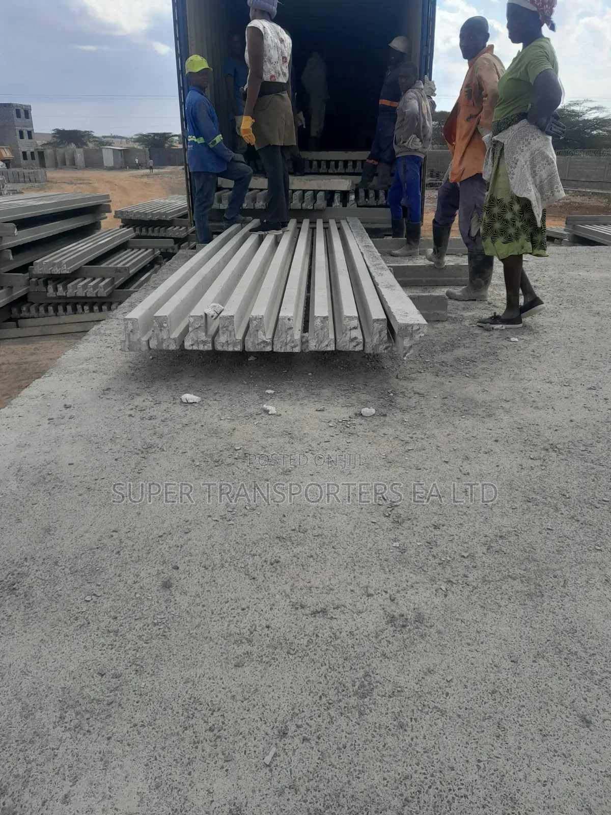 Trailers.open Top,closed body.skeleton or Flatbed.30 T.