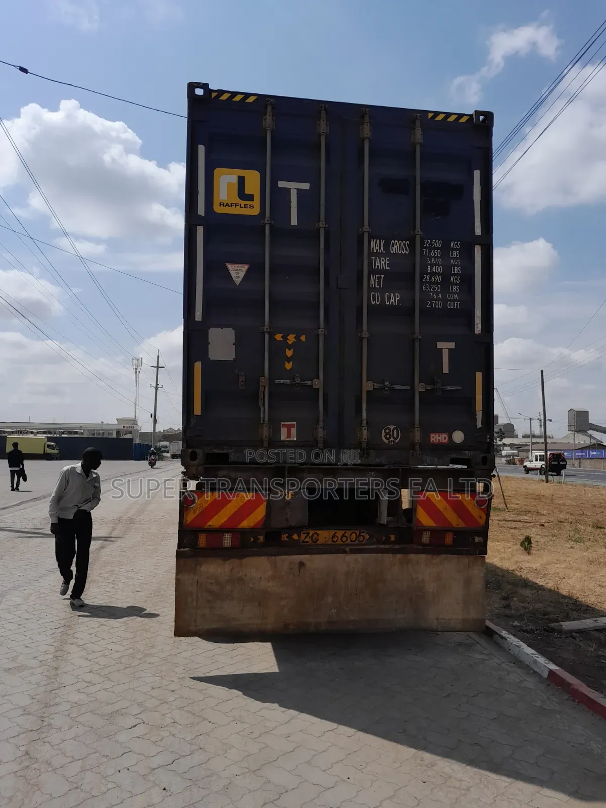 Transport.Trailers . Distribution .CBD.